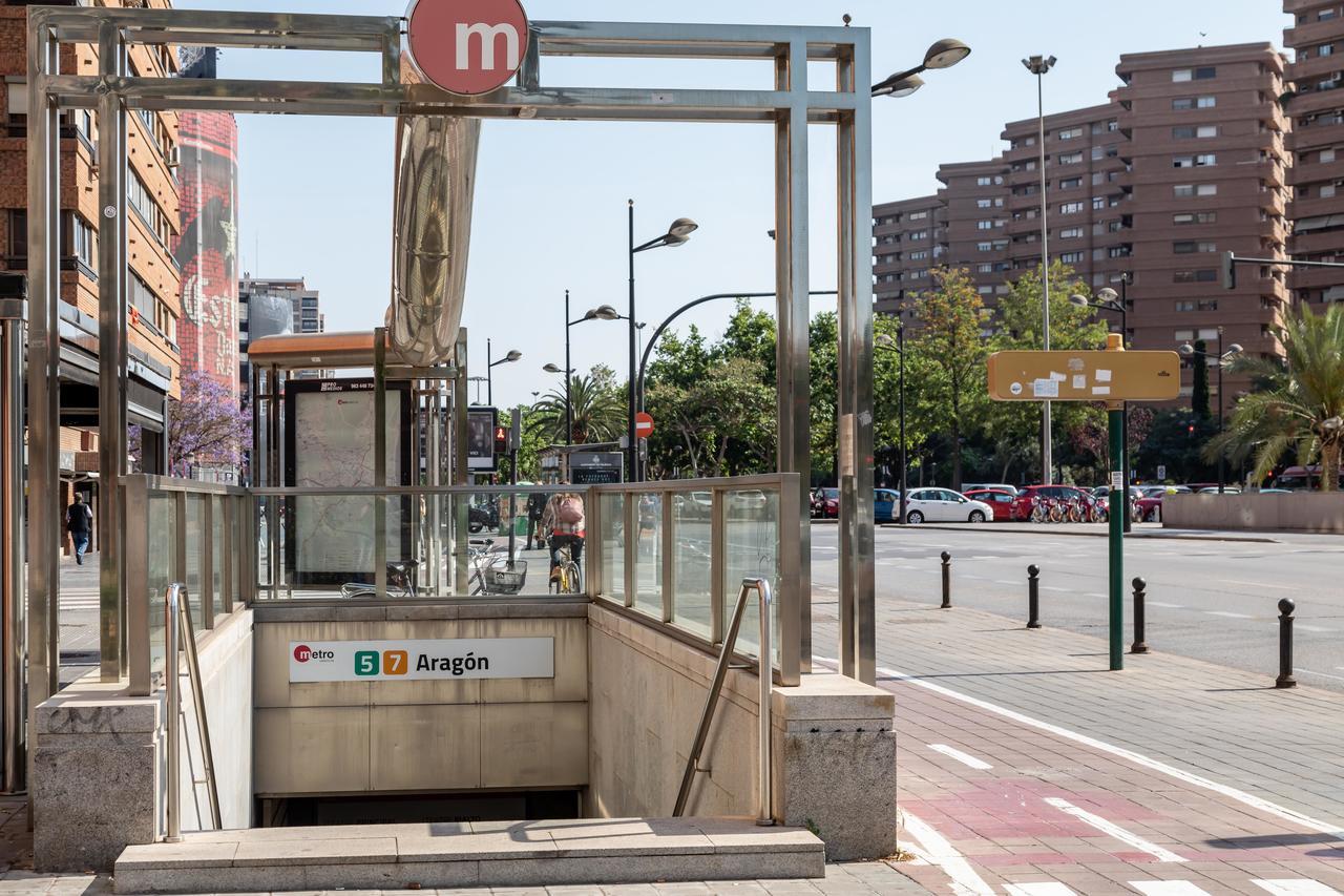 Travel Habitat Mestalla Valencia Kültér fotó